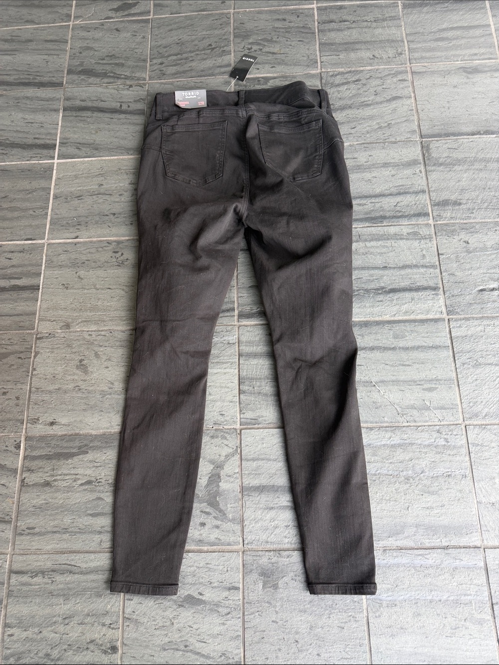 Torrid Bombshell Skinny High Waist Jeans in black - Picture 6 of 6